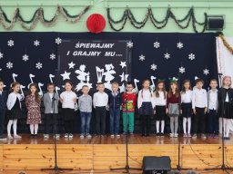 Rok szkolny 2022-2023 - 28. Swiateczny koncert zyczen